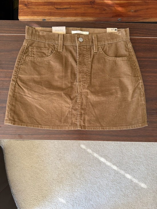 Levi's Dresses & Skirts - Levi’s Icon Corduroy Mini Skirt